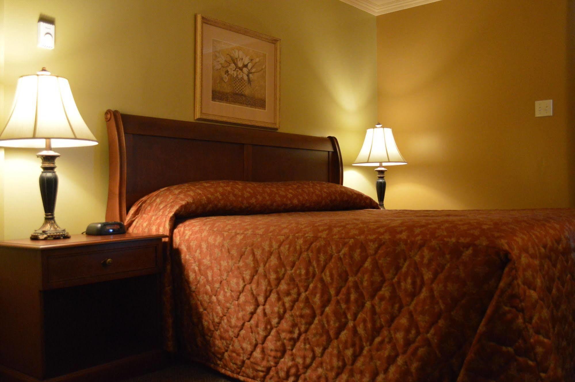 Hotel Maison Blanche New Carlisle